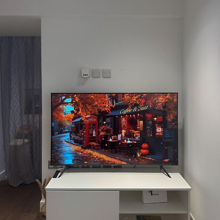 Mayfair 2 Beds Flat Near Bond Street, Opposite Selfridges On Oxford Street London Bagian luar foto
