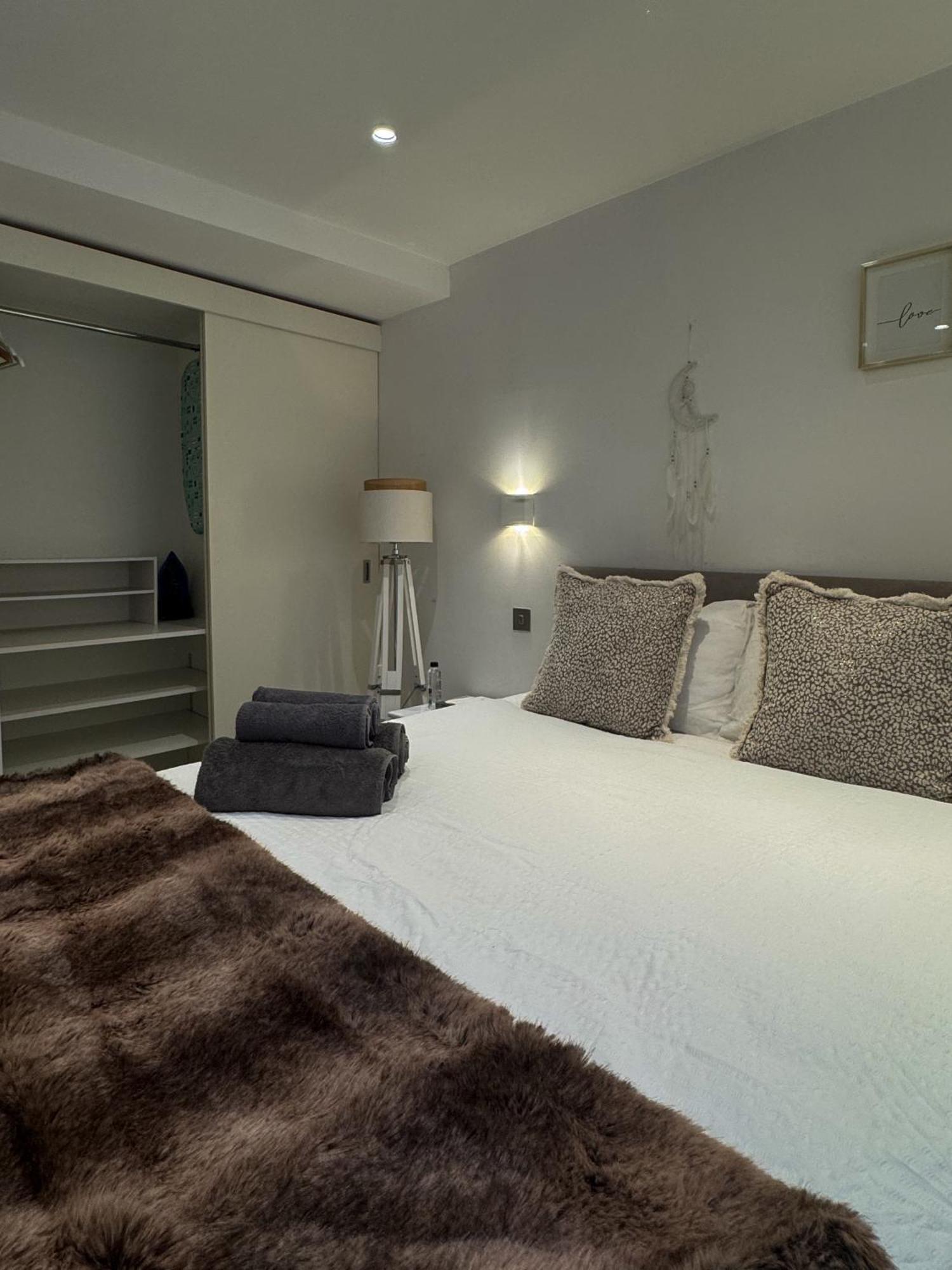 Mayfair 2 Beds Flat Near Bond Street, Opposite Selfridges On Oxford Street London Bagian luar foto
